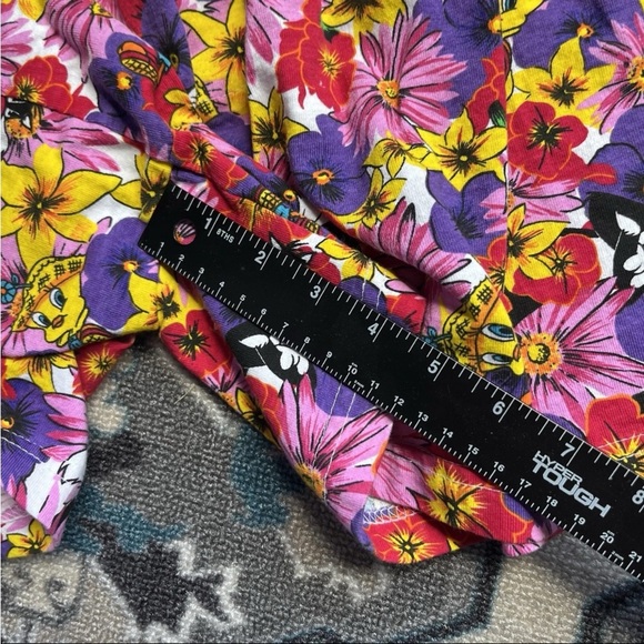 Vtg 90s Looney Tunes Floral Shorts Sz M (photos) Sylvester Tweety Warner Bros EC - Picture 6 of 13